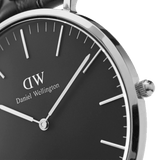  Shop Authentic Daniel Wellington Classic Reading Black Dial Black Leather Strap Watch For Women - DW00100147 - Luxxuri