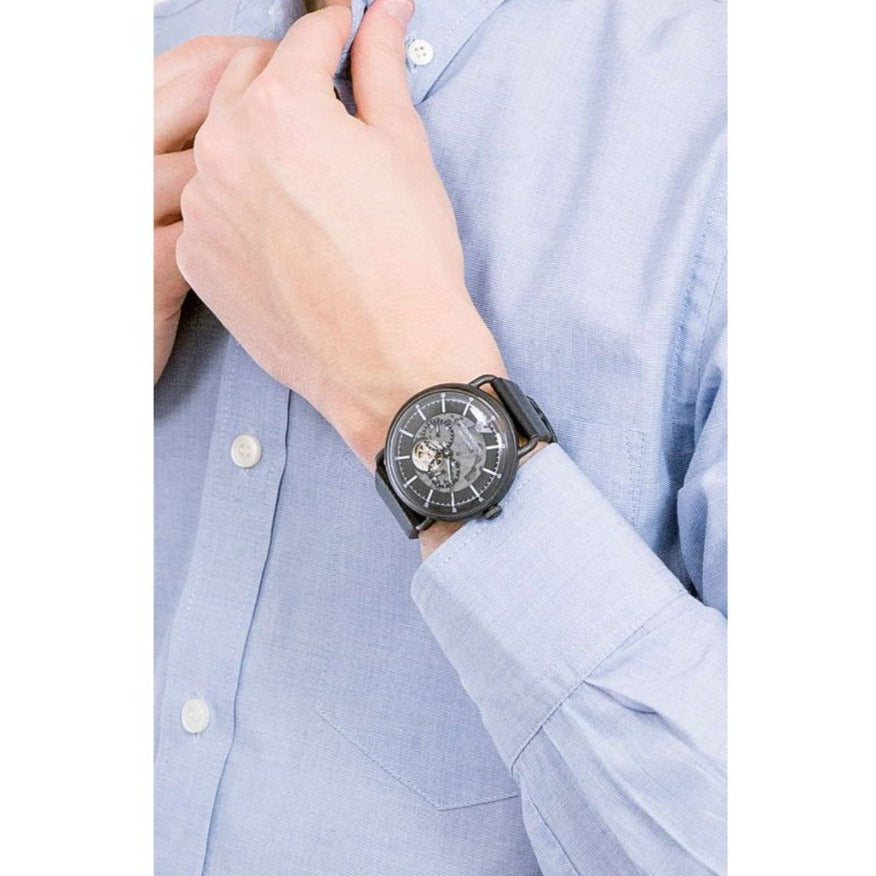  Shop Authentic Emporio Armani Aviator Chronograph Black Dial Black Leather Strap Watch For Men - AR60028 - Luxxuri