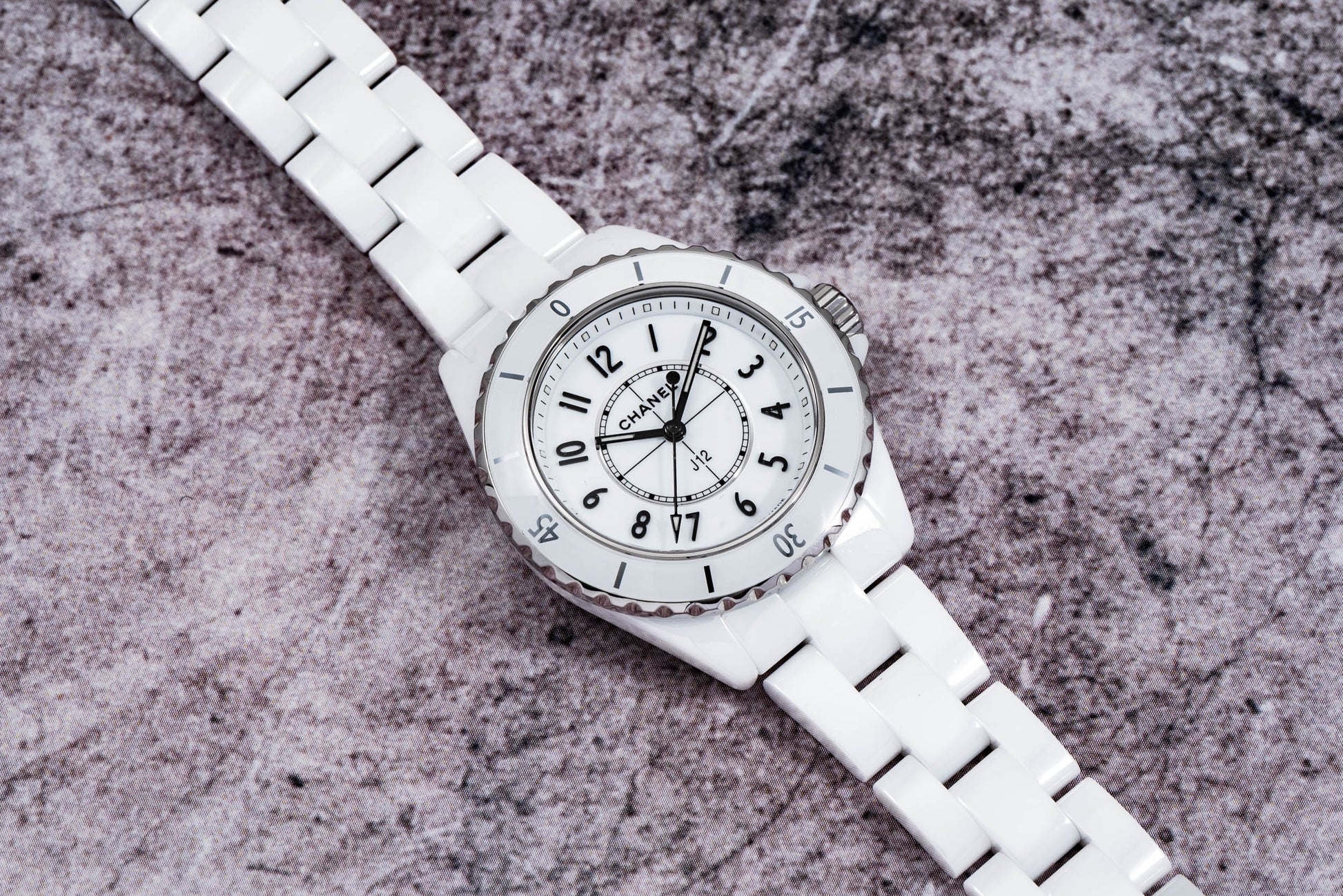  Shop Authentic Chanel J12 Quartz White Dial White Steel Strap Watch for Women - J12 H5698 - Luxxuri