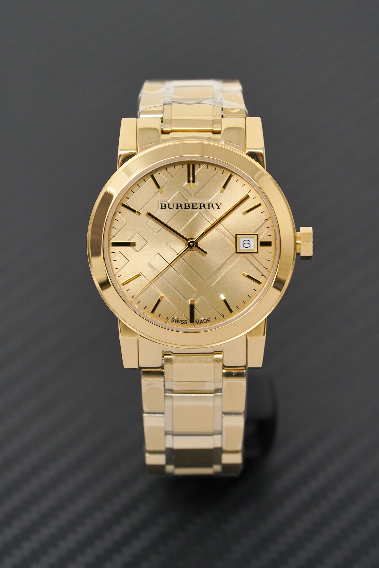  Shop Authentic Burberry The City Gold Dial Gold Steel Strap Watch for Women - BU9134 - Luxxuri