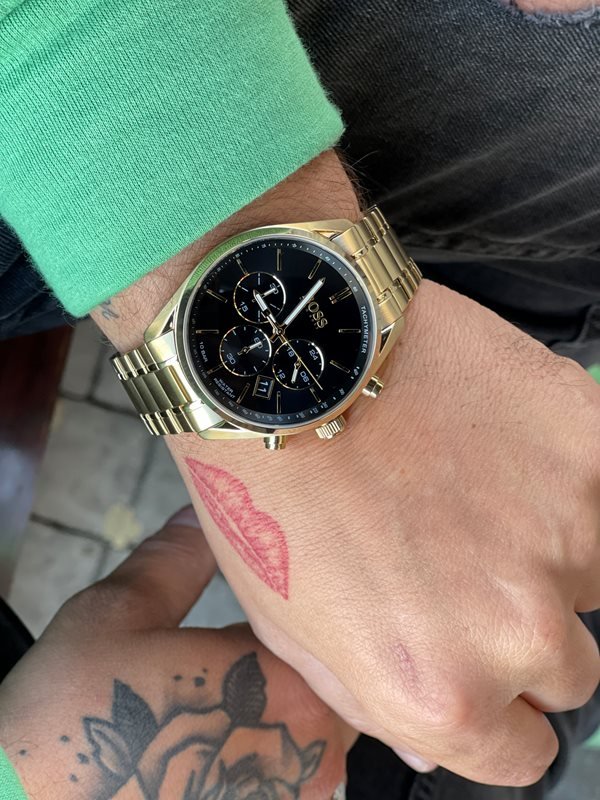  Shop Authentic Hugo Boss Champion Black Dial Gold Steel Strap Watch for Men - 1513848 - Luxxuri