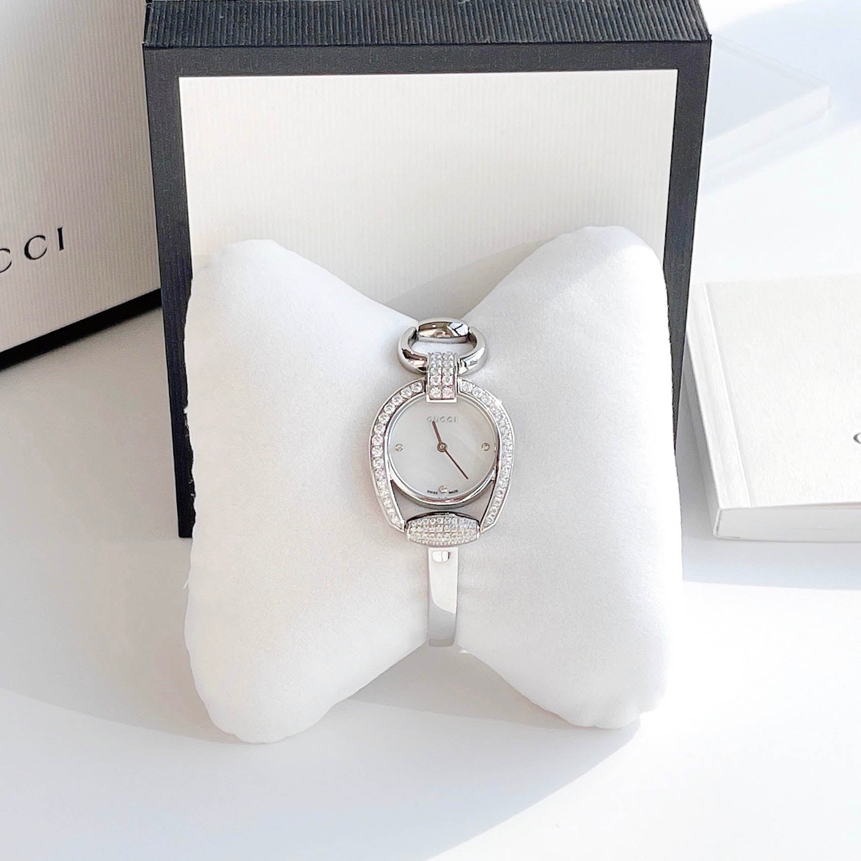  Shop Authentic Gucci Horsebit Collection Diamonds Mother of Pearl Dial Silver Steel Strap Watch For Women - YA139505 - Luxxuri
