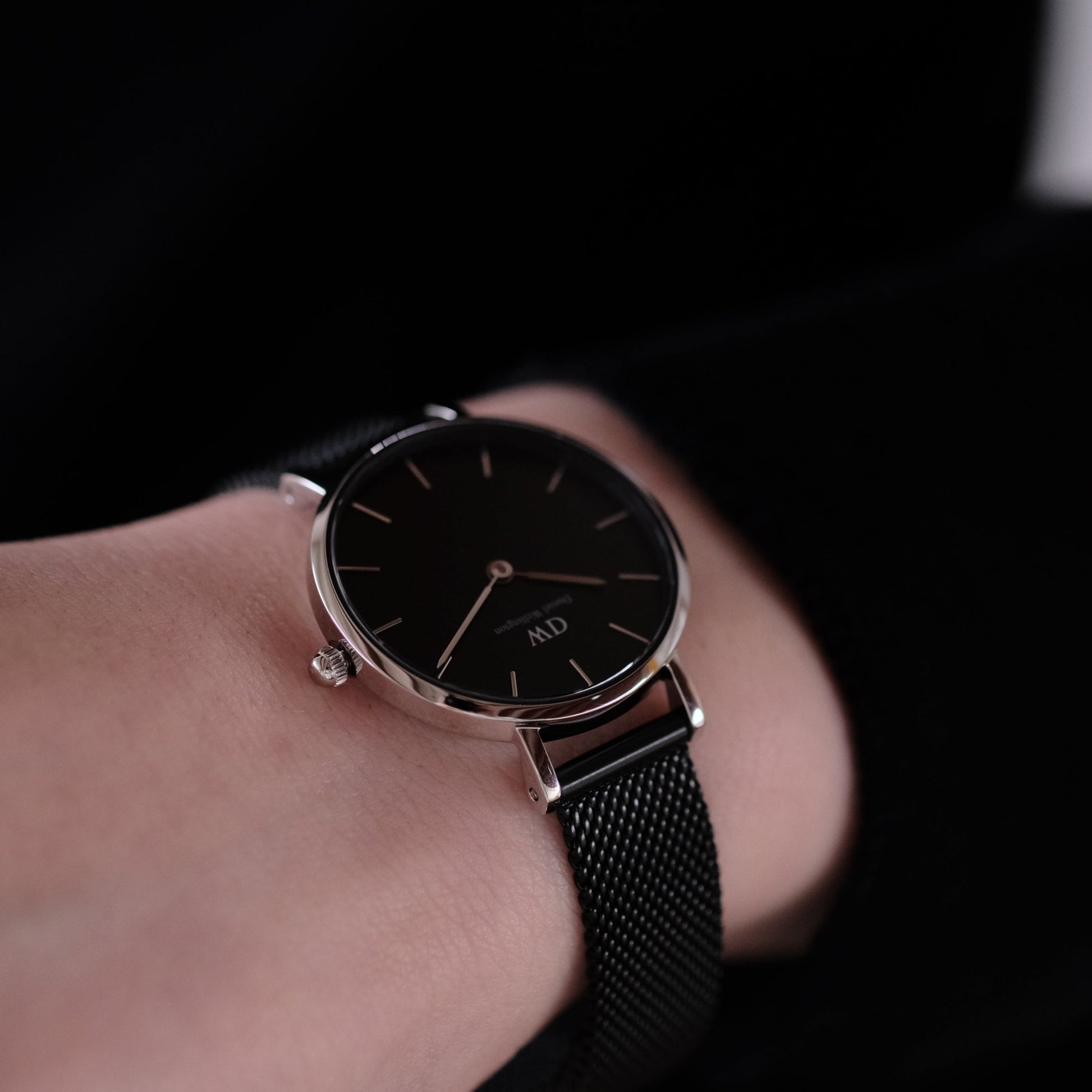  Shop Authentic Daniel Wellington Petite Ashfield Black Dial Black Mesh Strap Watch For Women - DW00100246 - Luxxuri
