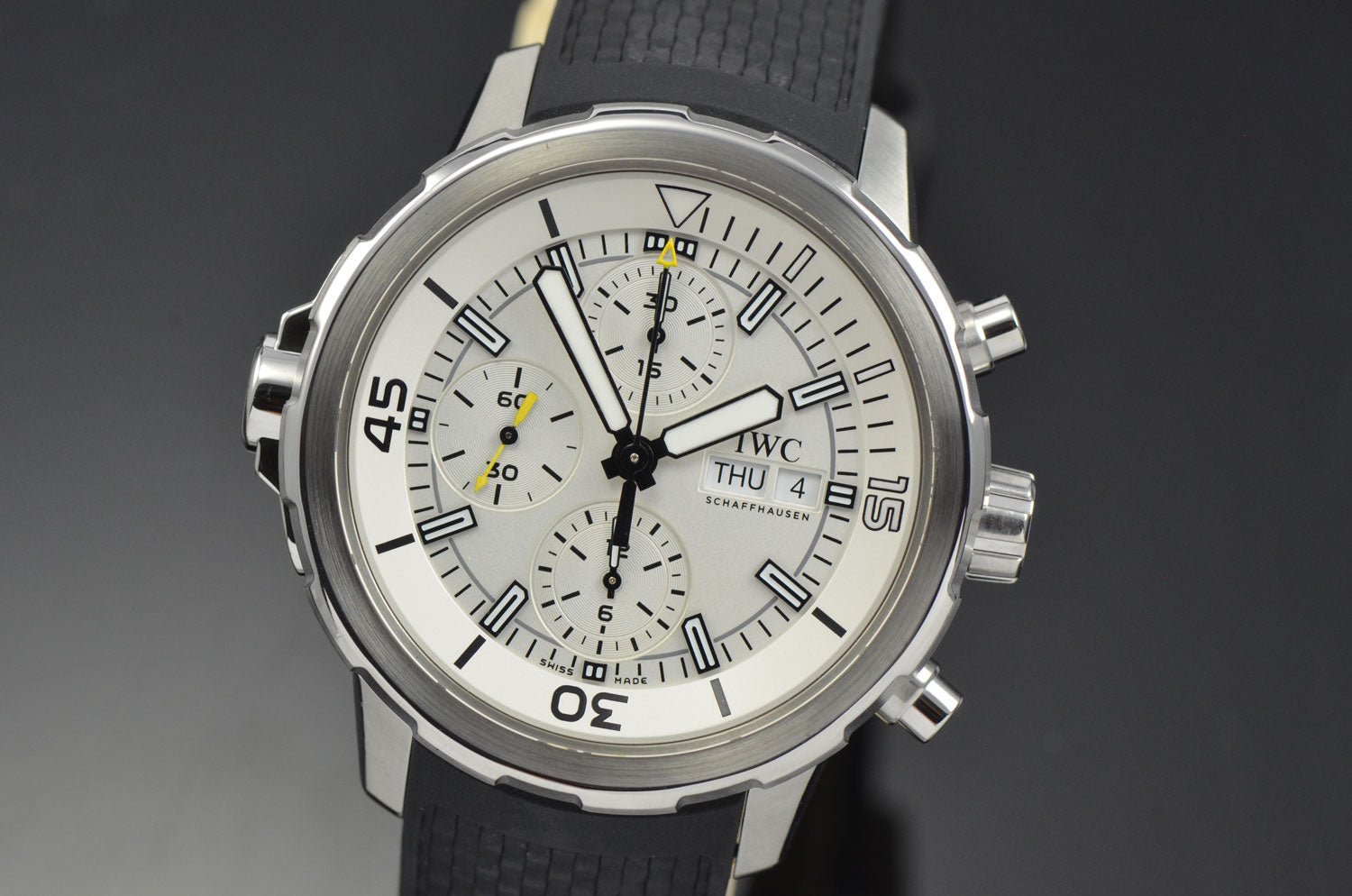  Shop Authentic IWC Aquatimer Chronograph White Dial Black Rubber Strap Watch for Men - IW376801 - Luxxuri