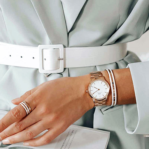  Shop Authentic Daniel Wellington Iconic Link White Dial Rose Gold Steel Strap Watch For Women - DW00100209 - Luxxuri