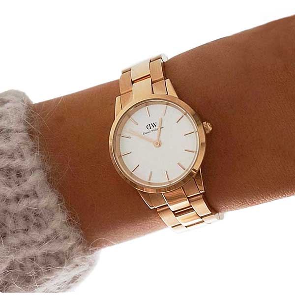 Shop Authentic Daniel Wellington Iconic Link White Dial Rose Gold Steel Strap Watch for Women - DW00100213 - Luxxuri
