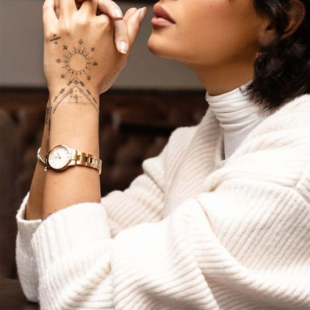  Shop Authentic Daniel Wellington Iconic Link White Dial Rose Gold Steel Strap Watch for Women - DW00100213 - Luxxuri