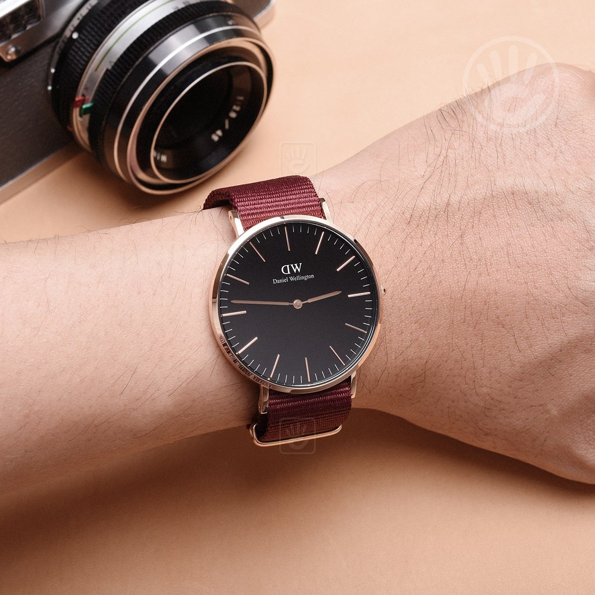  Shop Authentic Daniel Wellington Classic Roselyn Black Dial Maroon Nylon Strap Watch For Women - DW00100269 - Luxxuri