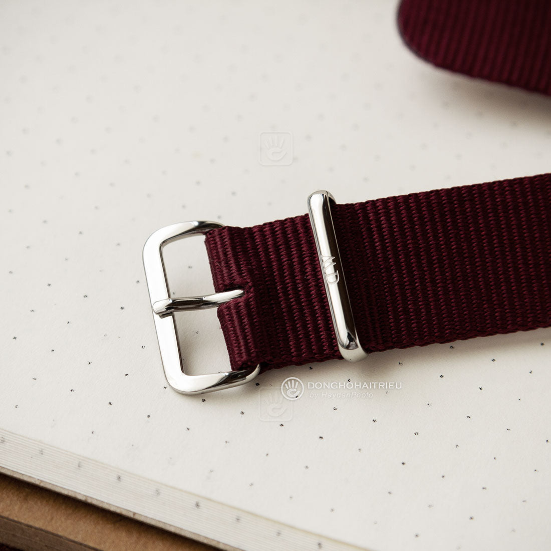  Shop Authentic Daniel Wellington Classic Roselyn Black Dial Red NATO Strap Dial Watch For Women - DW00100270 - Luxxuri