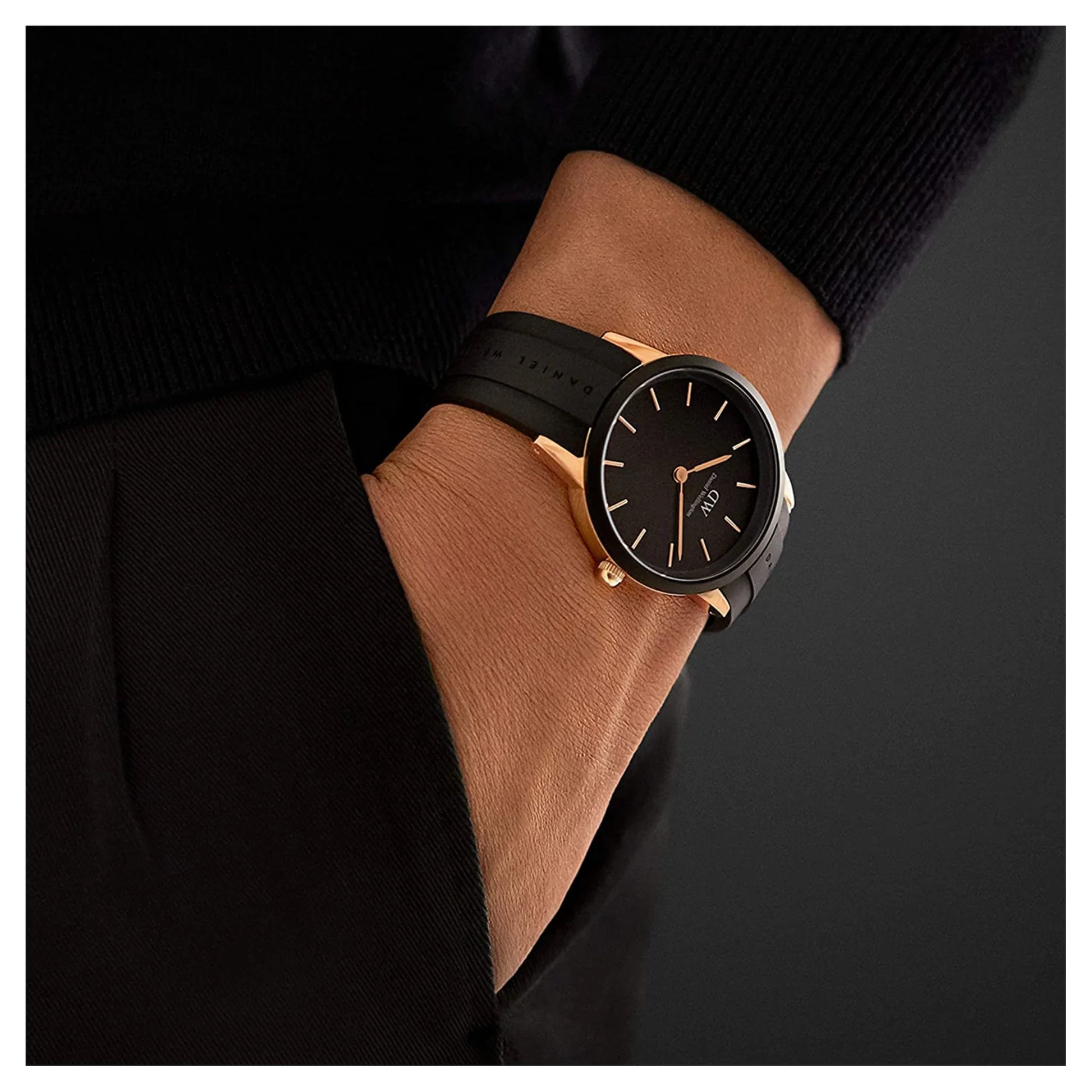  Shop Authentic Daniel Wellington Iconic Motion Black Dial Black Rubber Strap Watch For Men - DW00100425 - Luxxuri