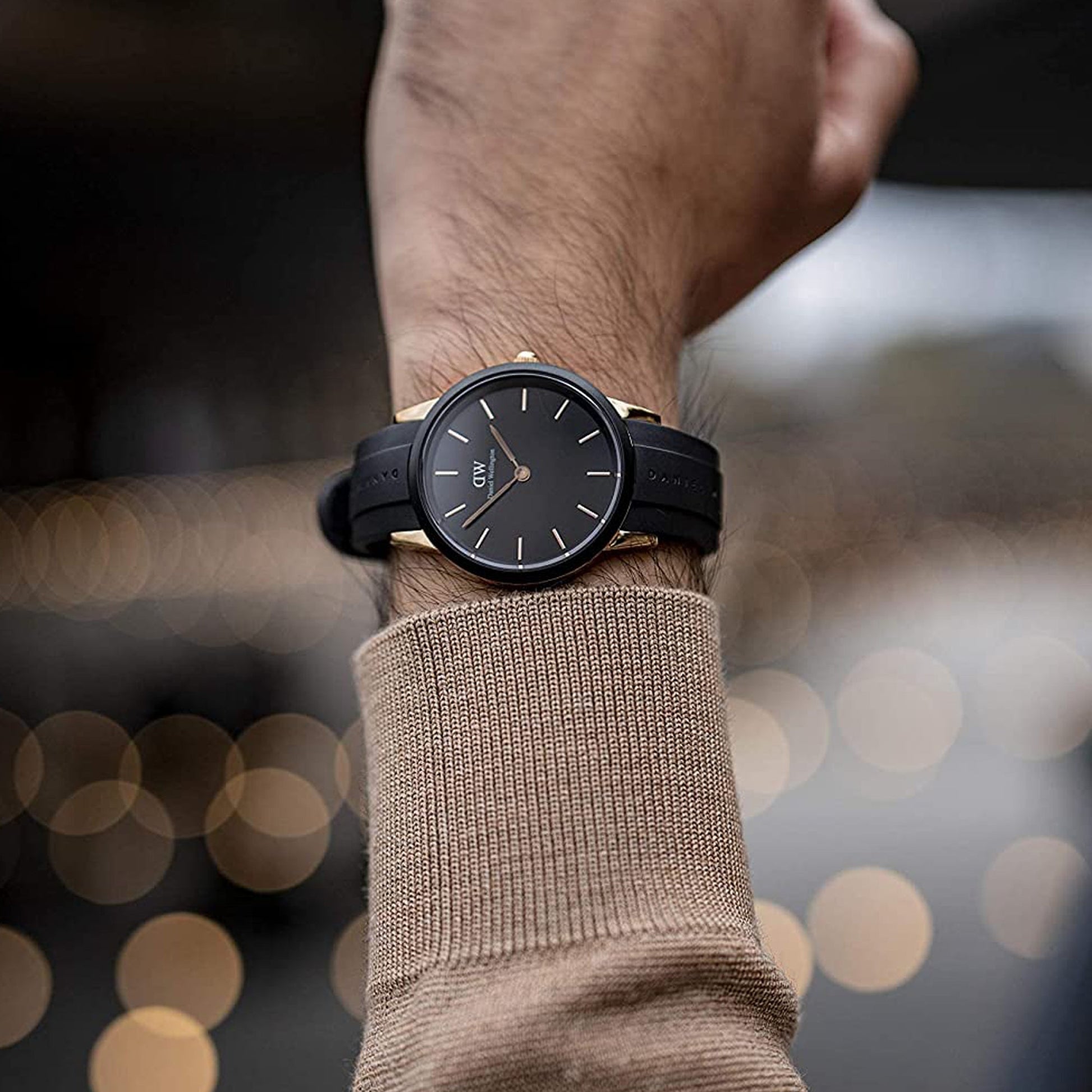  Shop Authentic Daniel Wellington Iconic Motion Black Dial Black Rubber Strap Watch For Men - DW00100425 - Luxxuri