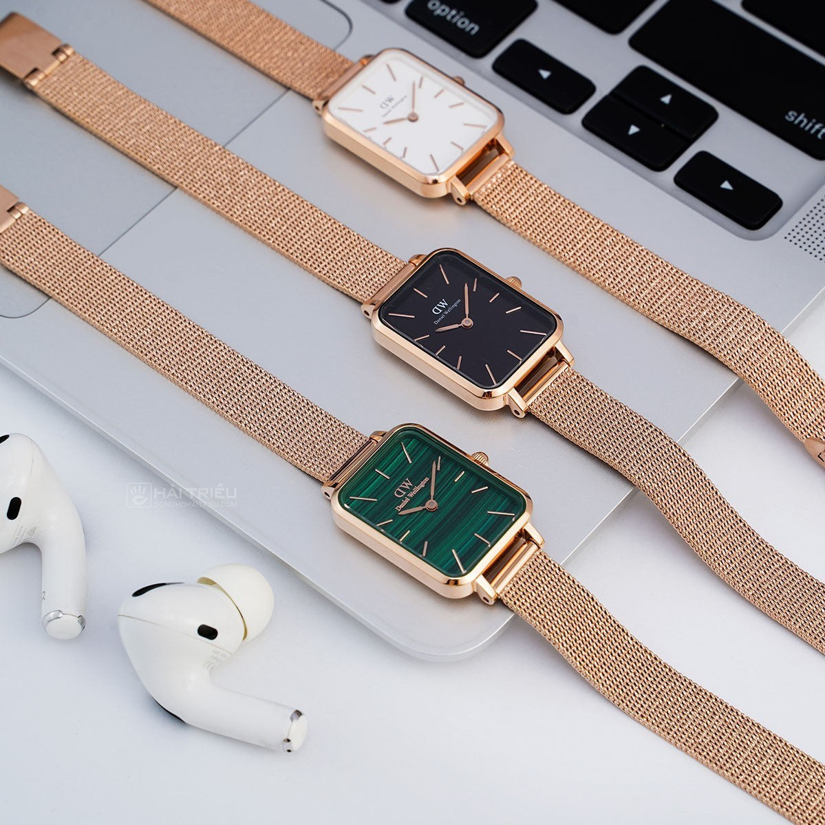  Shop Authentic Daniel Wellington Quadro Melrose White Dial Gold Mesh Strap Watch For Women - DW00100431 - Luxxuri