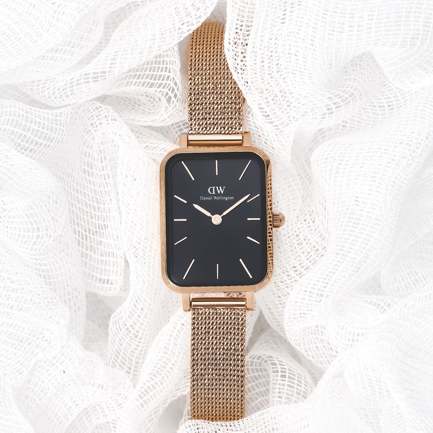  Shop Authentic Daniel Wellington Quadro Melrose Black Dial Rose Gold Mesh Bracelet Watch For Women - DW00100432 - Luxxuri