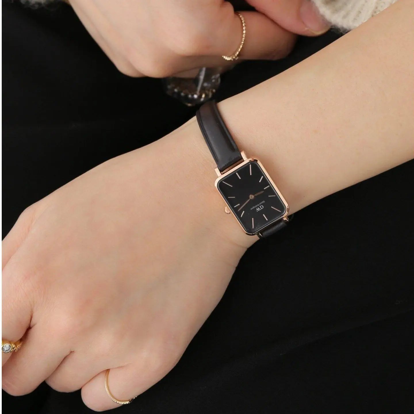  Shop Authentic Daniel Wellington Quadro Sheffield Black Dial Black Leather Strap Watch For Women - DW00100435 - Luxxuri
