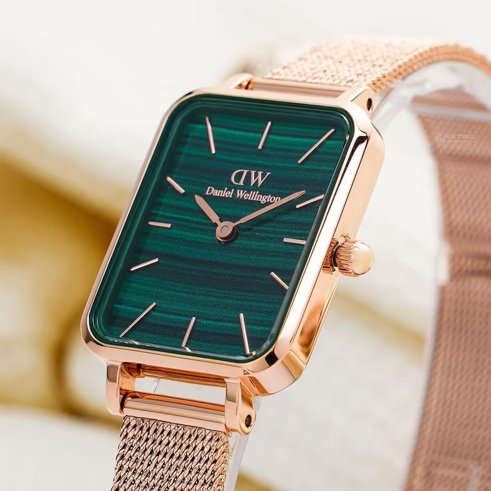  Shop Authentic Daniel Wellington Quadro Melrose Green Dial Rose Gold Mesh Strap Watch For Women - DW00100437 - Luxxuri
