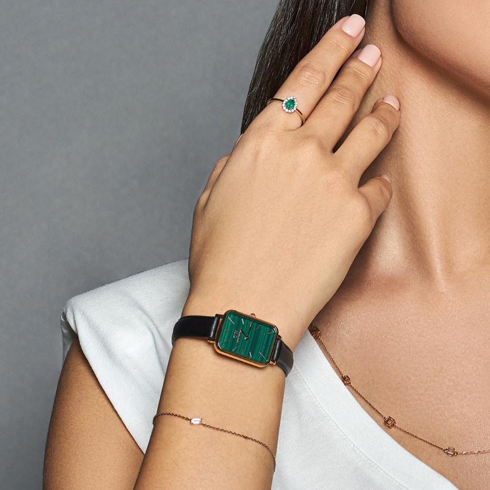  Shop Authentic Daniel Wellington Quadro Pressed Sheffield Green Dial Black Leather Strap Watch For Women - DW00100439 - Luxxuri