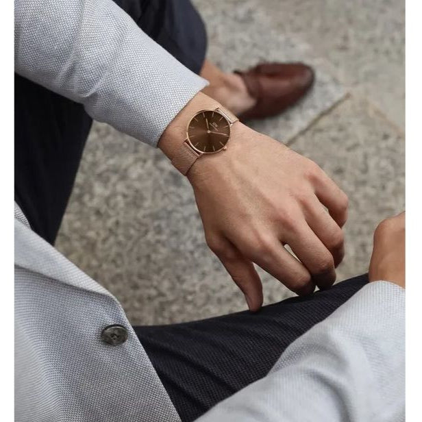  Shop Authentic Daniel Wellington Petite Amber Brown Dial Gold Mesh Strap Watch For Women - DW00100476 - Luxxuri