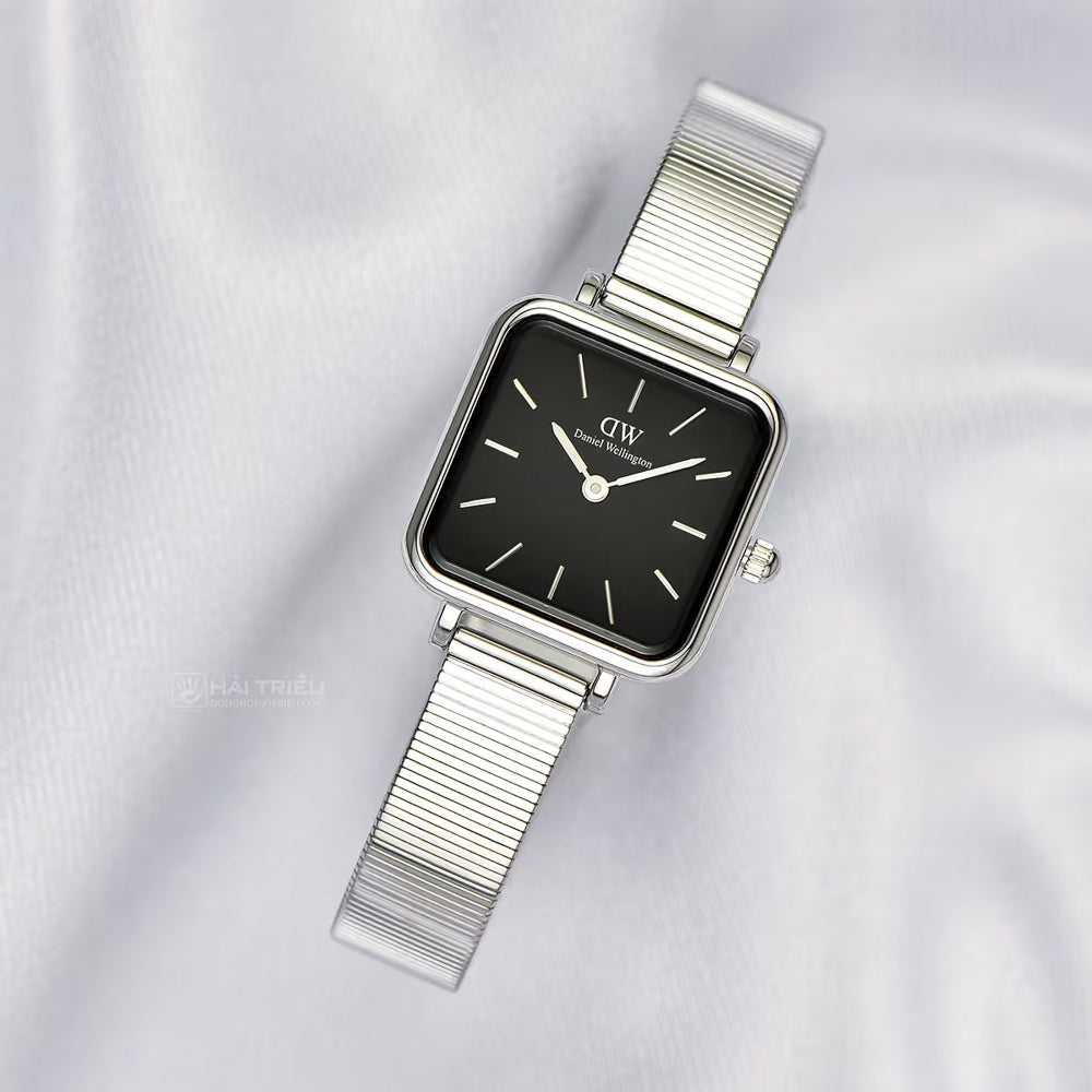  Shop Authentic Daniel Wellington Quadro Studio Black Dial Silver Mesh Strap Watch For Women - DW00100522 - Luxxuri