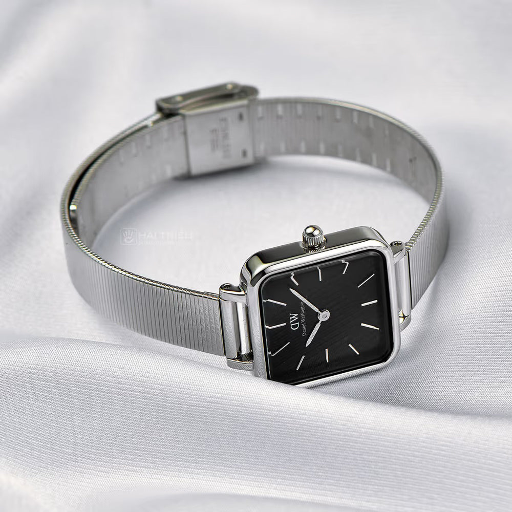  Shop Authentic Daniel Wellington Quadro Studio Black Dial Silver Mesh Strap Watch For Women - DW00100522 - Luxxuri
