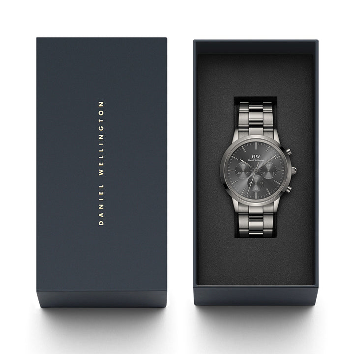  Shop Authentic Daniel Wellington Iconic Link Chronograph Grey Dial Grey Steel Strap Watch for Men - DW00100643 - Luxxuri