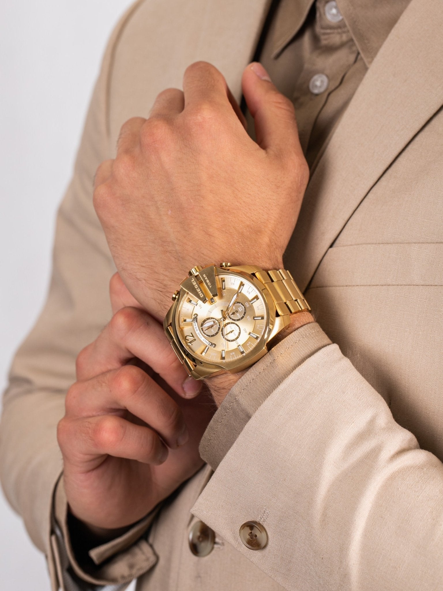 Diesel Mega Chief Gold Dial Gold Steel Strap Watch For Men - DZ4360