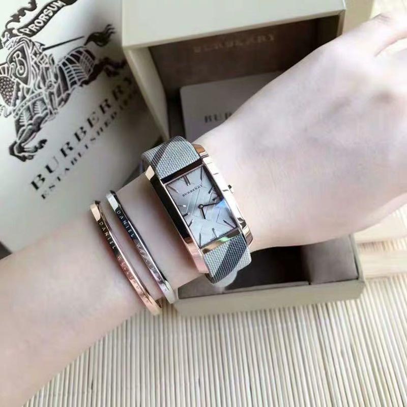  Shop Authentic Burberry The Pioneer Silver Dial Haymarket Beige Leather Strap Watch for Women - BU9406 - Luxxuri