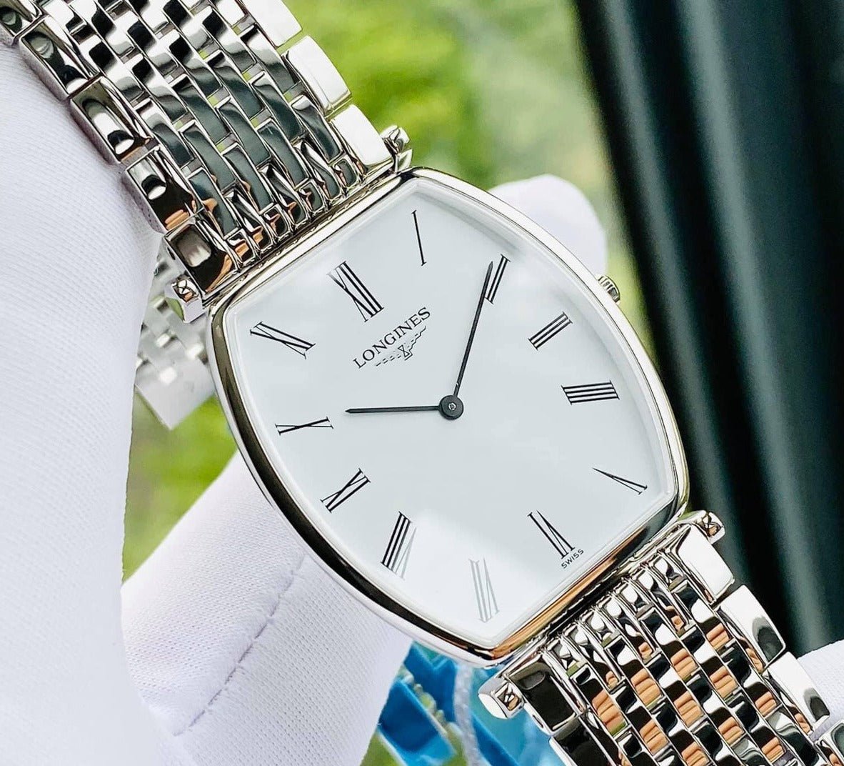  Shop Authentic Longines La Grande Classique de Longines Tonneau White Dial Silver Steel Strap Watch for Women - L4.205.4.11.6 - Luxxuri