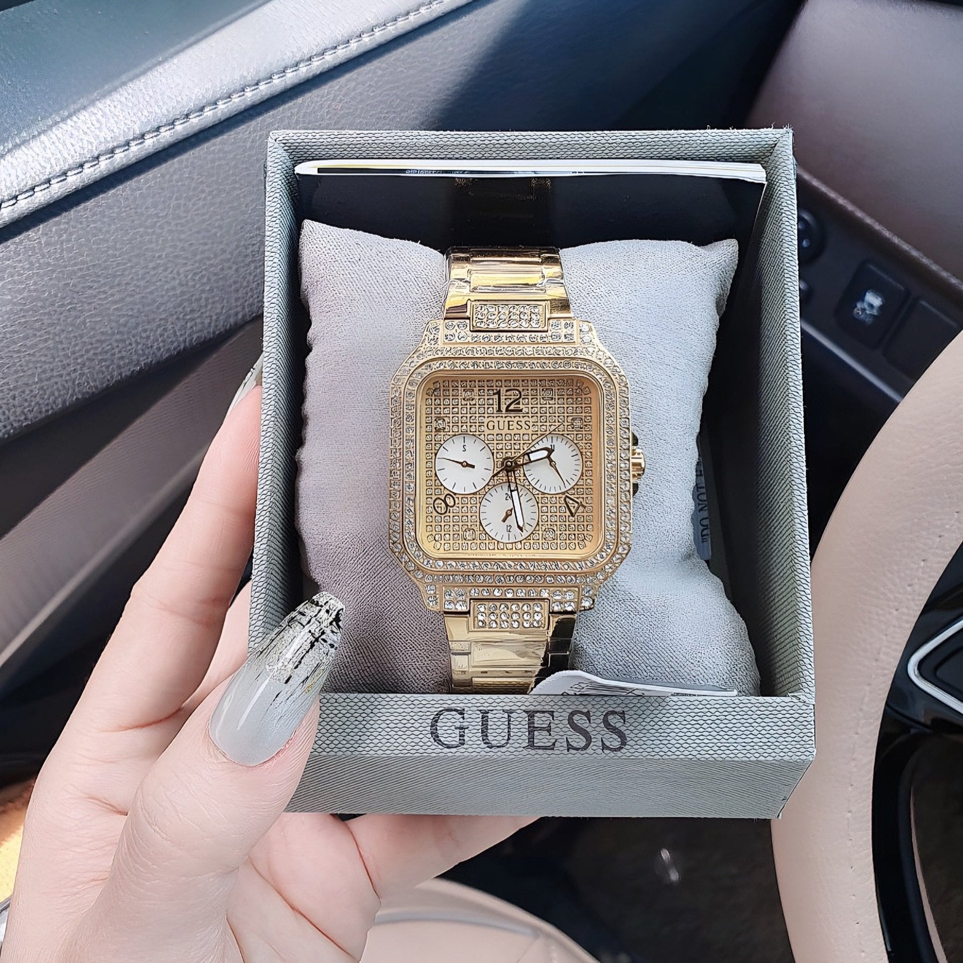  Shop Authentic Guess Deco Quartz Crystals Gold Dial Gold Steel Strap Watch For Women - GW0472L2 - Luxxuri