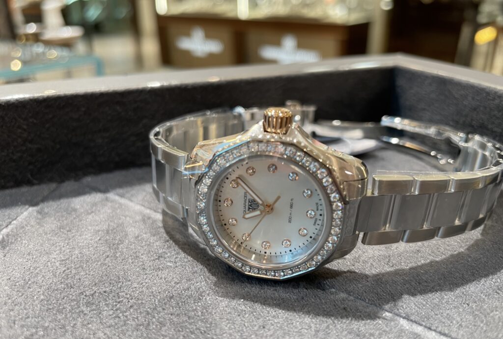  Shop Authentic Tag Heuer Aquaracer Professional 200 Quartz Diamonds Mother of Pearl Dial Silver Steel Strap Watch for Women - WBP1451.BA0622 - Luxxuri