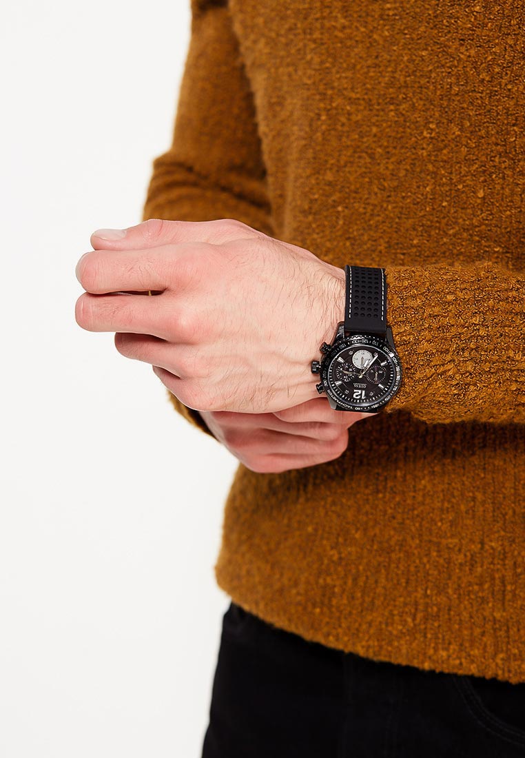  Shop Authentic Guess Fleet Chronograph Black Dial Black Rubber Strap Watch for Men - W0971G1 - Luxxuri