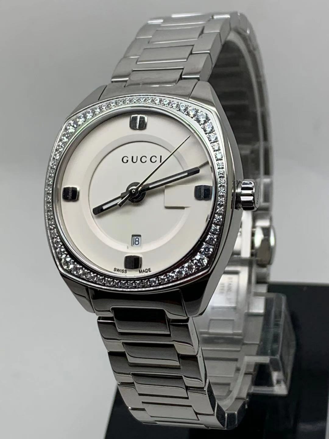  Shop Authentic Gucci GG2570 Diamonds White Dial Silver Steel Strap Watch For Women - YA142506 - Luxxuri