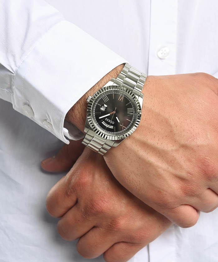  Shop Authentic Guess Connoisseur Silver Dial Silver Steel Strap Watch for Men - GW0265G6 - Luxxuri