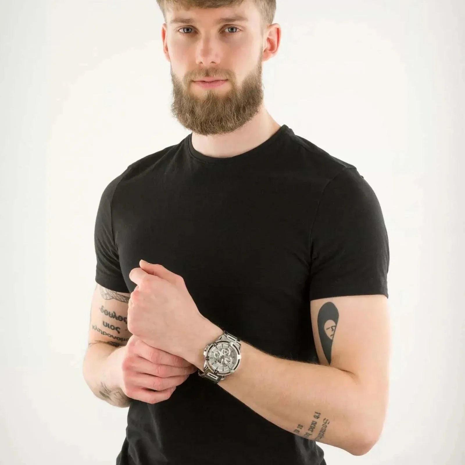  Shop Authentic Guess King Quartz Silver Dial Silver Steel Strap Watch For Men - GW0497G1 - Luxxuri