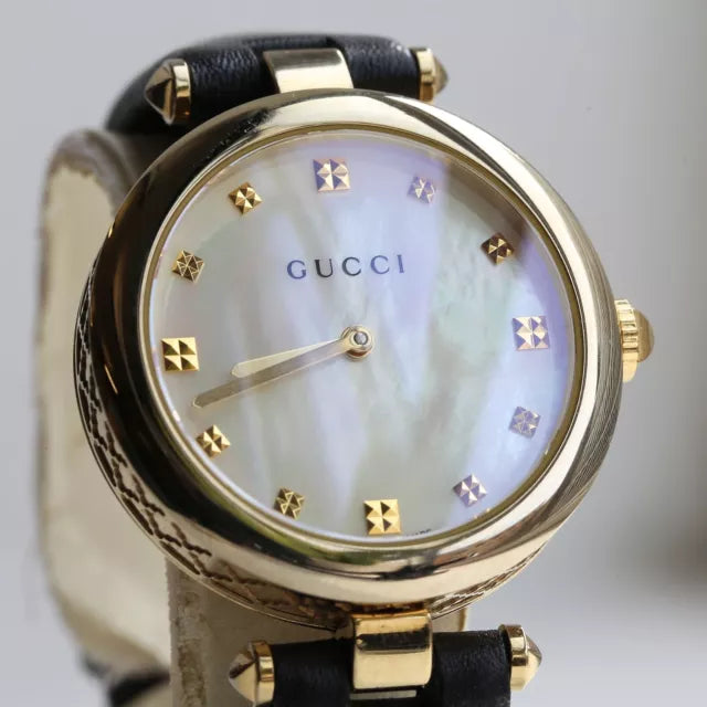  Shop Authentic Gucci Diamantissima Quartz Mother of Pearl Dial Black Leather Strap Watch for Women - YA141404 - Luxxuri