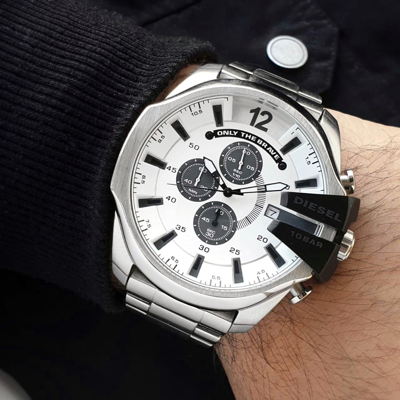  Shop Authentic Diesel Mega Chief Chronograph Silver Dial Silver Steel Strap Watch For Men - DZ4501 - Luxxuri