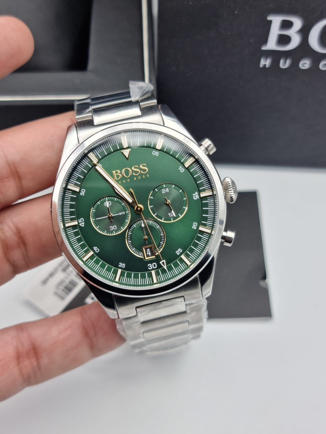  Shop Authentic Hugo Boss Pioneer Green Dial Silver Steel Strap Watch for Men - 1513868 - Luxxuri