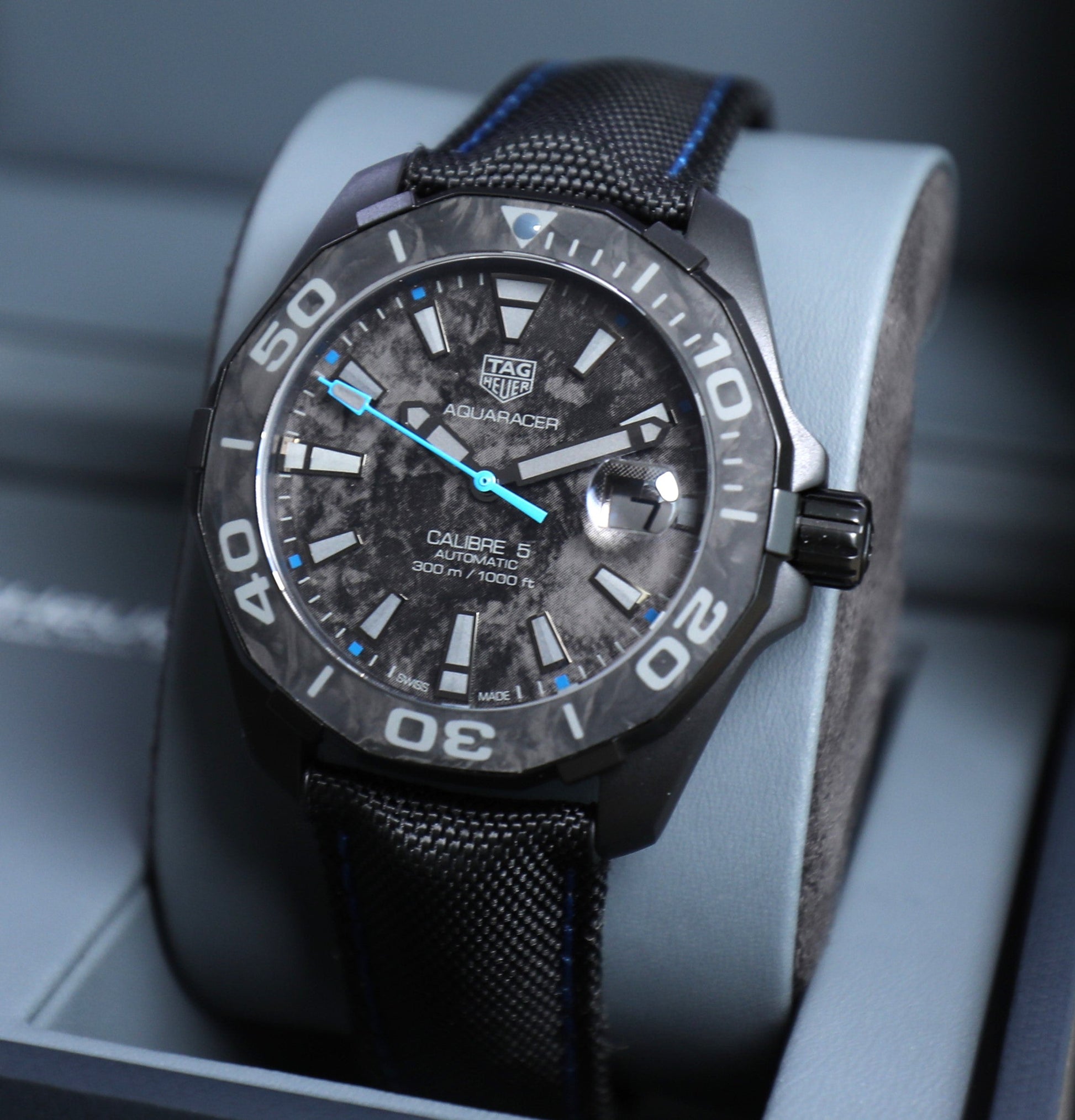  Shop Authentic Tag Heuer Aquaracer Carbon Dial Watch for Men -  WBD218C.FC6447 - Luxxuri