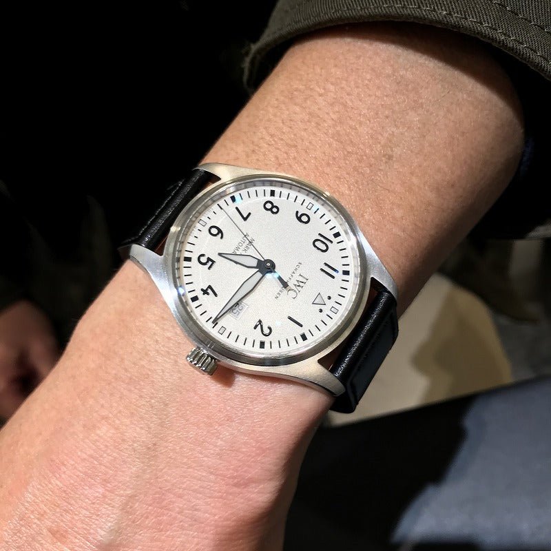  Shop Authentic IWC Pilot's Watch Mark XVIII White Dial Black Leather Strap Watch for Men - IW327002 - Luxxuri