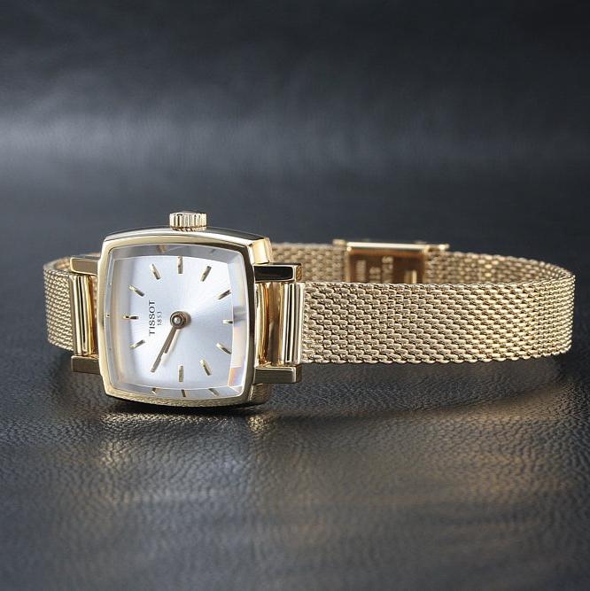  Shop Authentic Tissot Lovely Square Silver Dial Gold Mesh Bracelet Watch For Women - T058.109.33.031.00 - Luxxuri