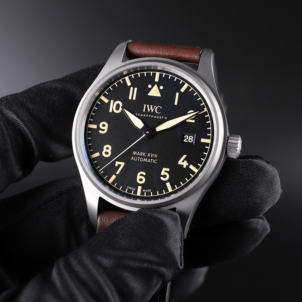  Shop Authentic IWC Pilot's Watch Mark XVIII 40mm Black Dial Brown Leather Strap Watch for Men - IW327006 - Luxxuri