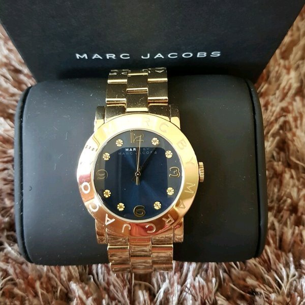  Shop Authentic Marc Jacobs Amy Blue Dial Gold Steel Strap Watch for Women - MBM3166 - Luxxuri