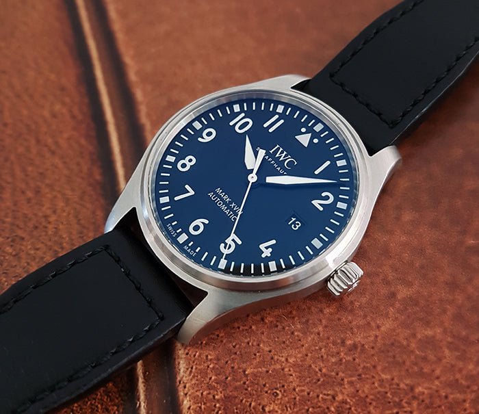  Shop Authentic IWC Pilot's Mark XVIII 40mm Black Dial Black Leather Strap Watch for Men - IW327001 - Luxxuri