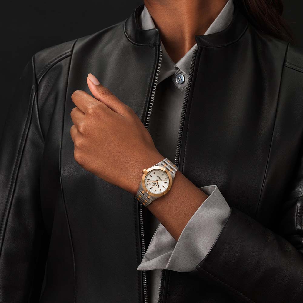  Shop Authentic Breitling Chronomat 32 White Dial Two Tone Steel Strap Watch for Women - U77310101A1U1 - Luxxuri