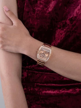  Shop Authentic Guess Raven Diamonds Rose Gold Dial Rose Gold Steel Strap Watch for Women - GW0104L3 - Luxxuri