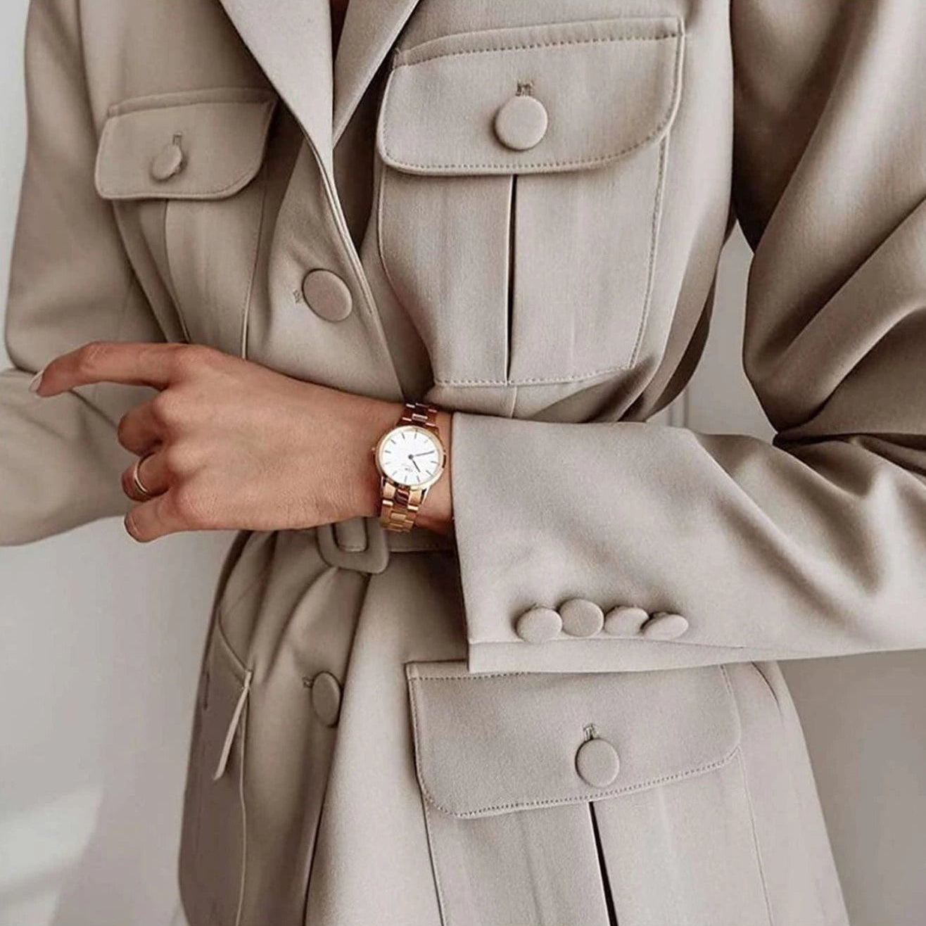  Shop Authentic Daniel Wellington Iconic Link White Dial Rose Gold Steel Strap Watch For Women - DW00100211 - Luxxuri