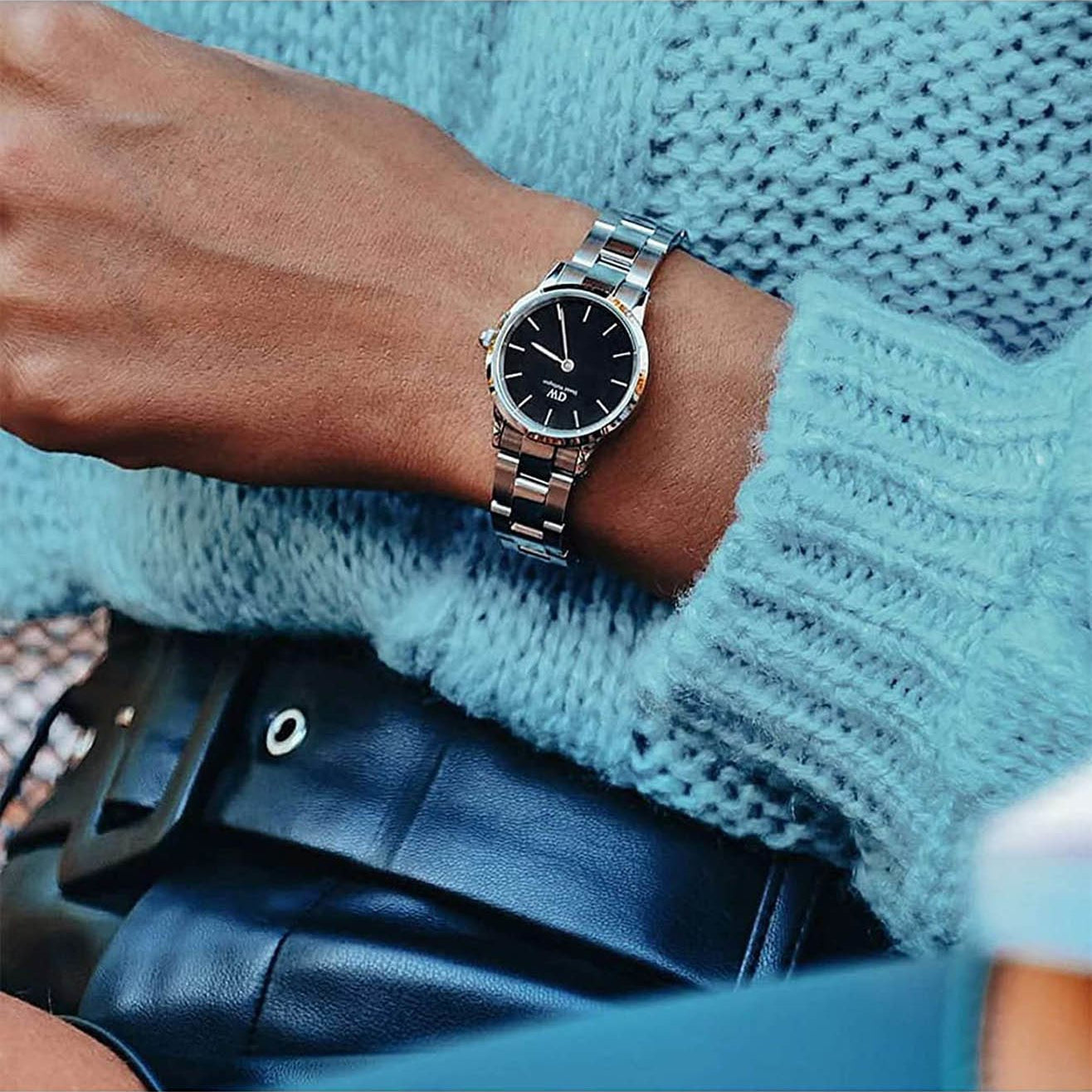  Shop Authentic Daniel Wellington Iconic Link Black Dial Silver Steel Strap Watch For Women - DW00100208 - Luxxuri