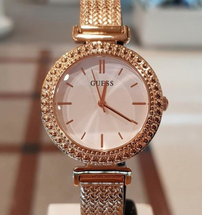  Shop Authentic Guess Monroe Silver Dial Rose Gold Steel Strap Watch For Women - W1152L3 - Luxxuri