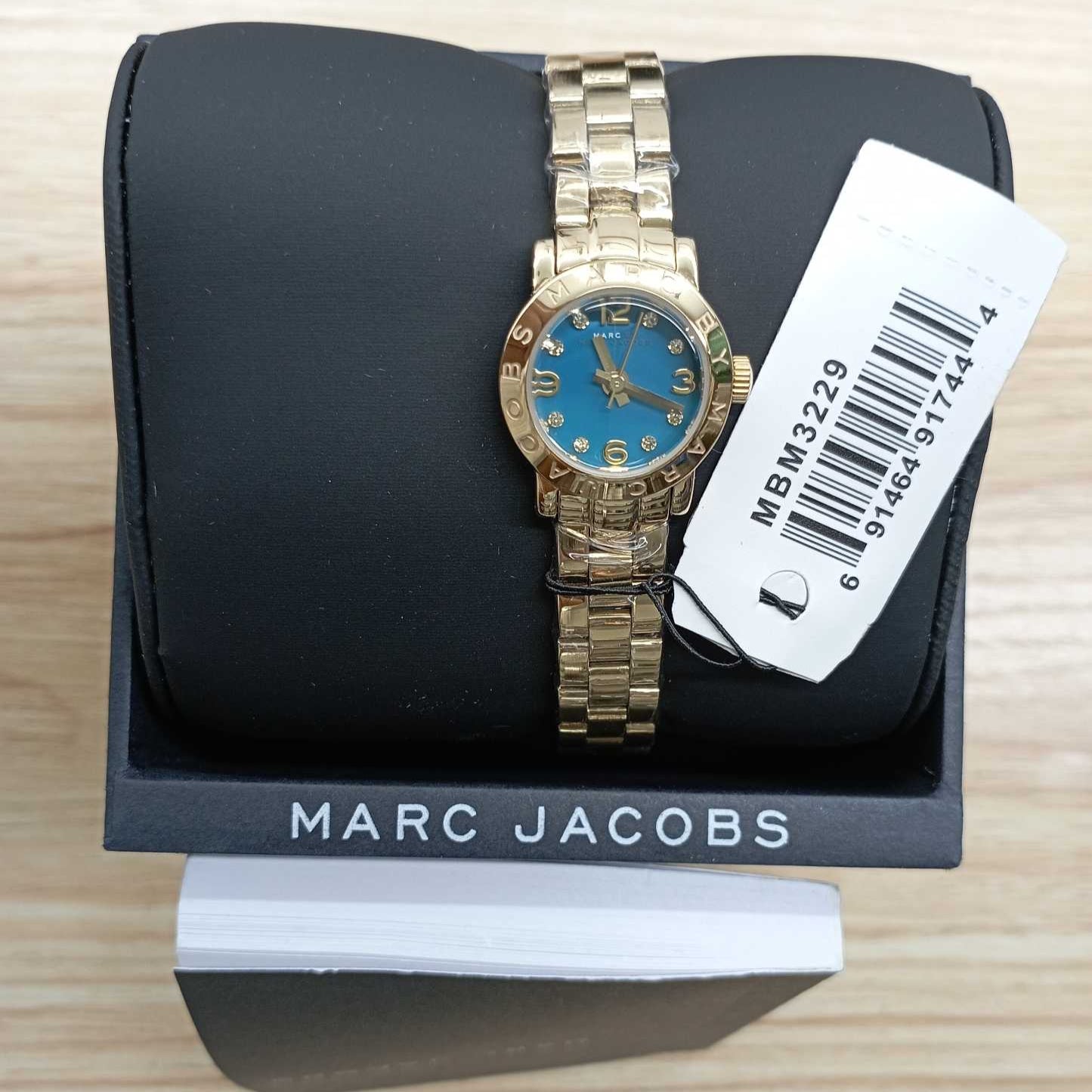  Shop Authentic Marc Jacobs Amy Dinky Blue Dial Gold Steel Strap Watch for Women - MBM3229 - Luxxuri