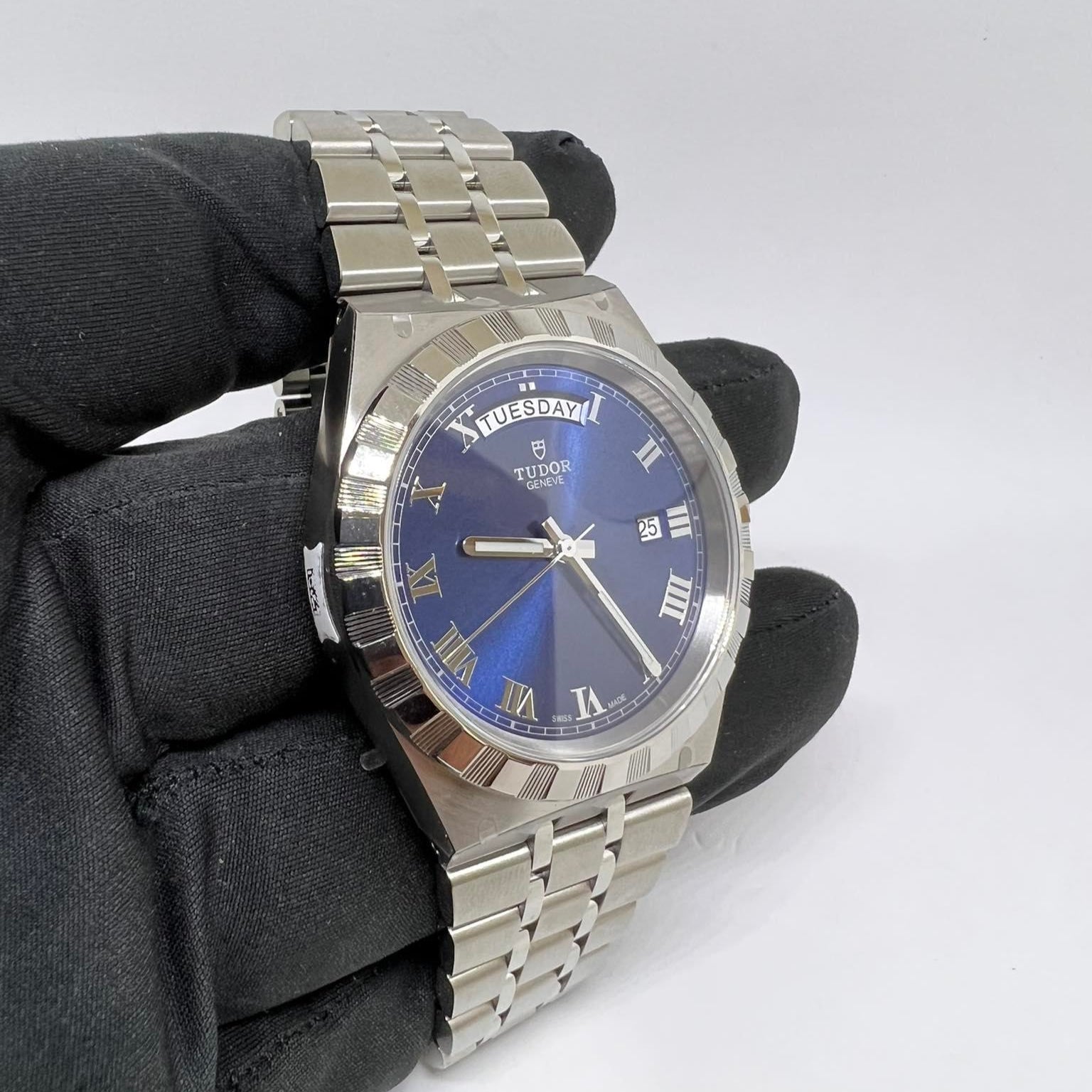  Shop Authentic Tudor Royal Automatic Blue Dial Silver Steel Strap Watch for Men - M28600-0005 - Luxxuri