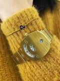  Shop Authentic Gucci Grip Quartz Yellow Gold Dial Gold Steel Strap Unisex Watch - YA157409 - Luxxuri